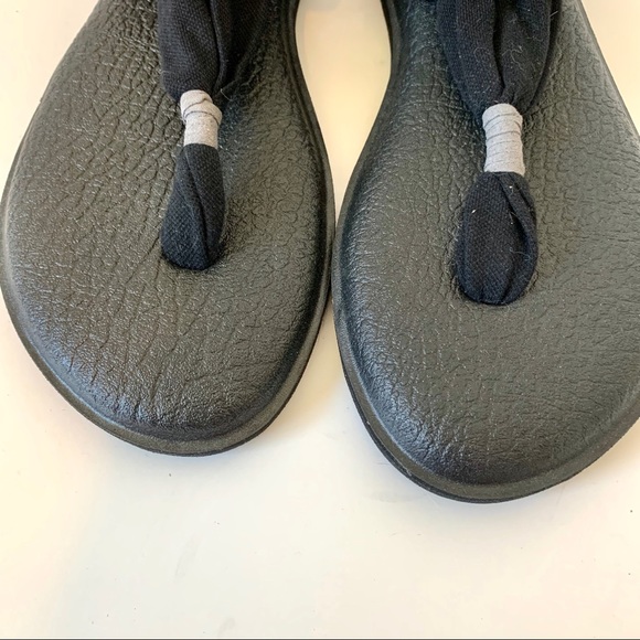 SANUK Black Yoga cloth Sandals—SZ. 8 - Picture 2 of 7